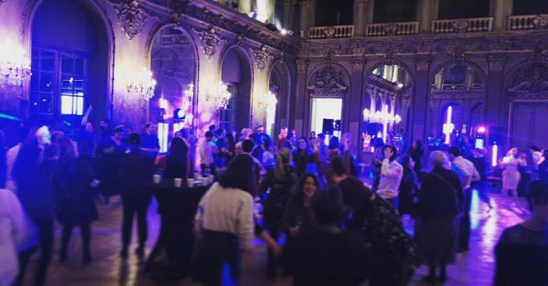 Dj-spectacle-soiree-privee-soiree-dansante-gala-animation-dj-congres-1637413572109_1.jpg